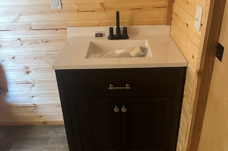 53ft Retreat Cabin Shipping Container (53HCRCBN)
