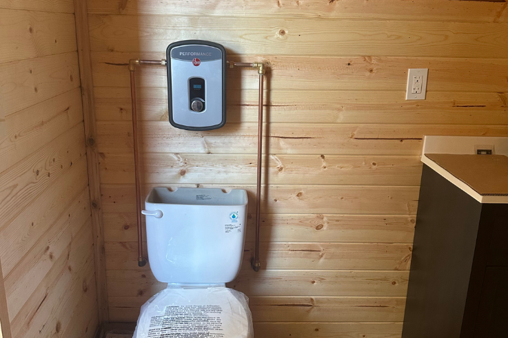 53ft Retreat Cabin Shipping Container (53HCRCBN)