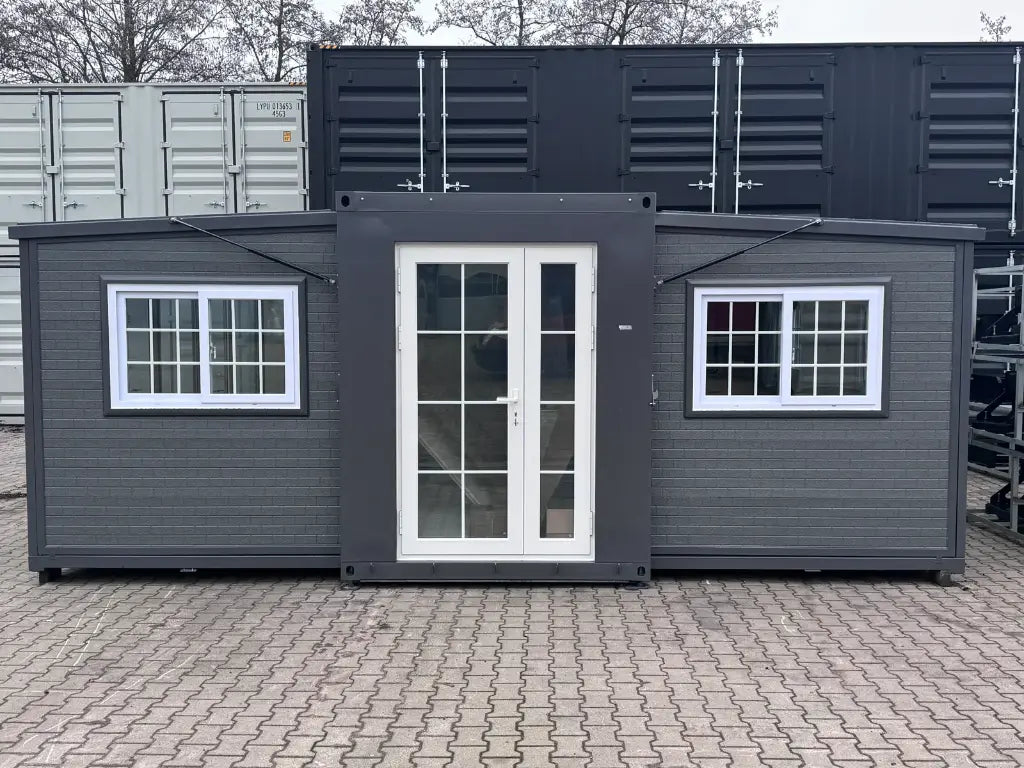 Mobile living unit / Tiny home / Chalet with 2 bedrooms + kitchen