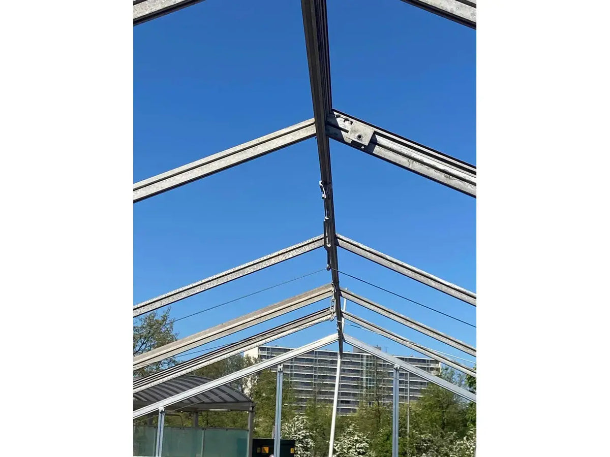 Recreational greenhouse (approx. 21m²)