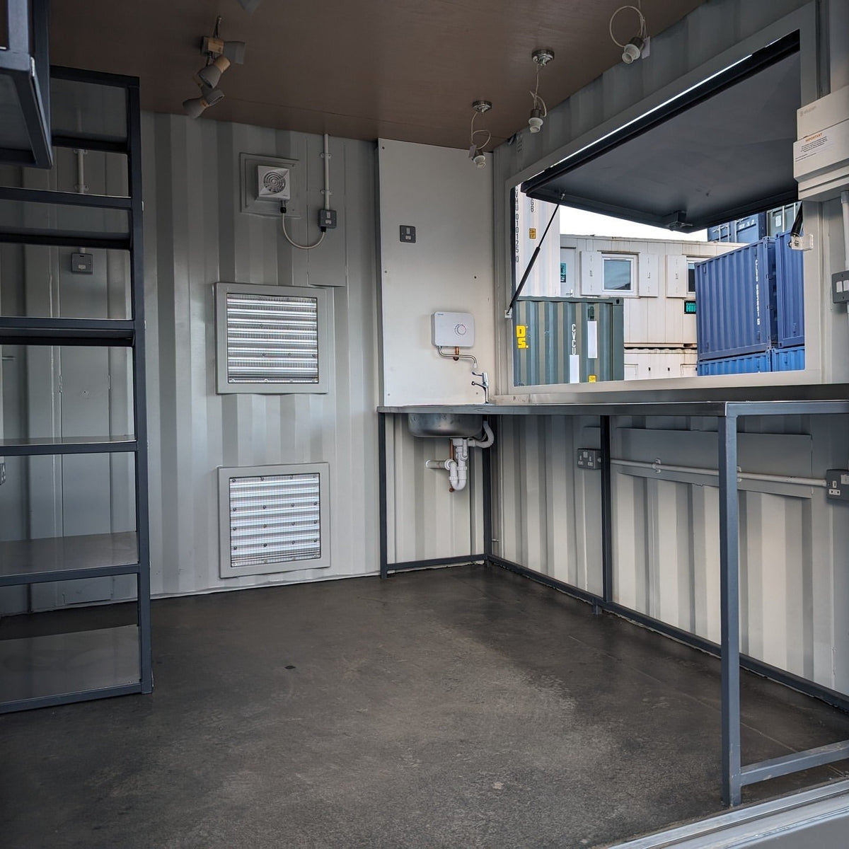 10Ft Customized Container Stylish Pop-Up Bar